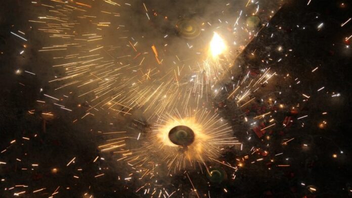 diwali-2024:-ban-on-bursting-firecrackers-in-delhi,-restrictions-adhering-sc-guidelines-in-various-states;-check-full-details
