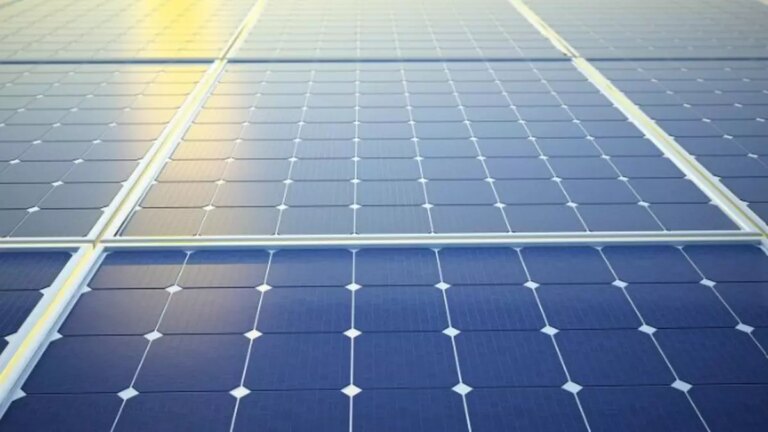 as-incentives-soar,-solar-pv-manufacturers-strategically-choose-states