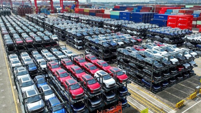 china’s-iphone-city-pivots-to-manufacturing-evs-as-india-emerges-as-new-apple-smartphone-hub