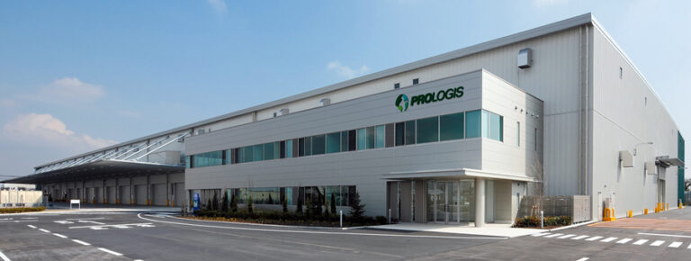 mhi’s-automated-picking-solution-utilizing-Σsynx-fully-implemented-at-kirin-group’s-ebina-logistics-center,-the-first-such-system-in-japan