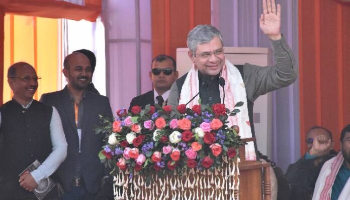 committed-to-make-india-a-chip-manufacturing-hub,-prepare-skilled-workforce:-ashwini-vaishnaw