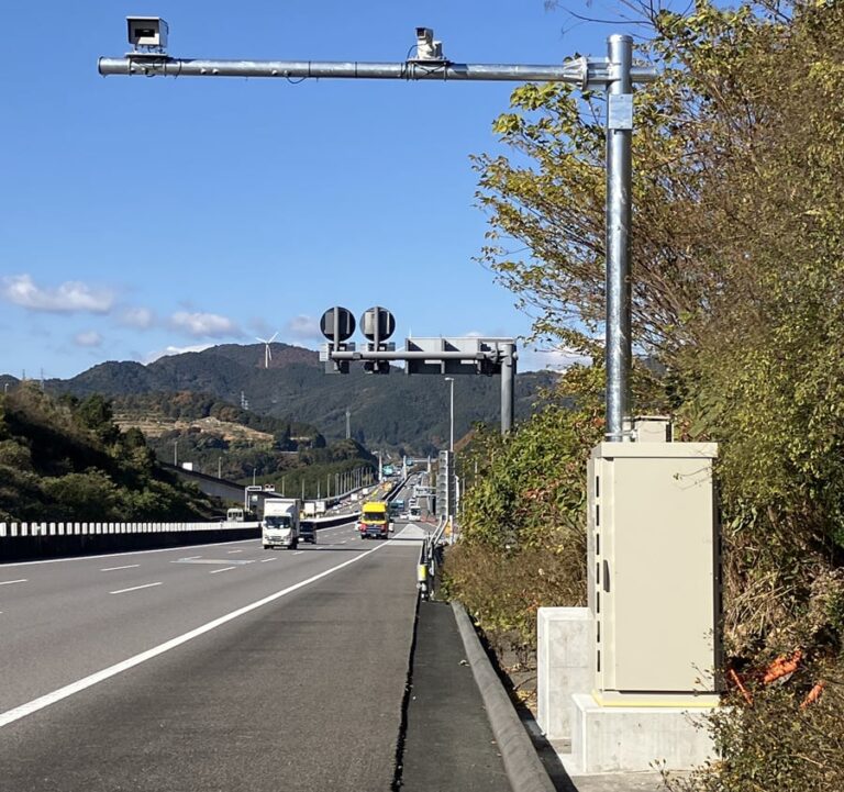 mhi-ms-delivers-merging-support-information-system-for-autonomous-truck-trial-project-by-mlit–-sensing-data,-on-vehicles-traveling-on-the-main-highway-obtained-prior-to-entering-the-acceleration-lane,-supports-safe-and-smooth-merging-—