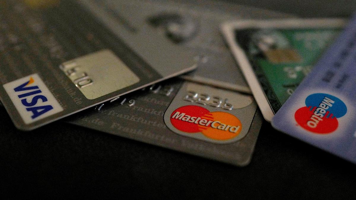 travel-on-co-branded-credit-cards