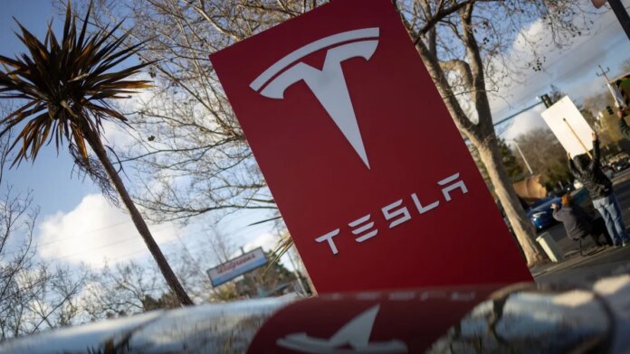 import-tariffs-behind-tesla’s-cautious-india-entry:-cfo