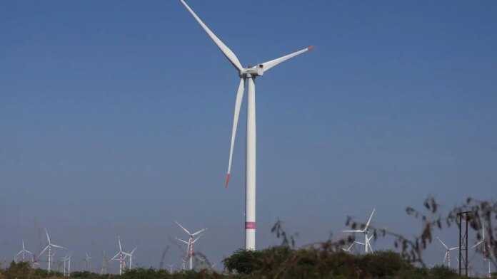 india’s-onshore-wind-power-market-may-hit-record-capacity-in-2025:-gwec