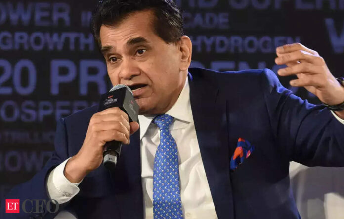 india-should-lead-the-world-in-technological-advances:-former-niti-aayog-ceo-amitabh-kant