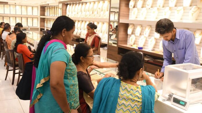 digging-the-dynamics-of-gold-prices