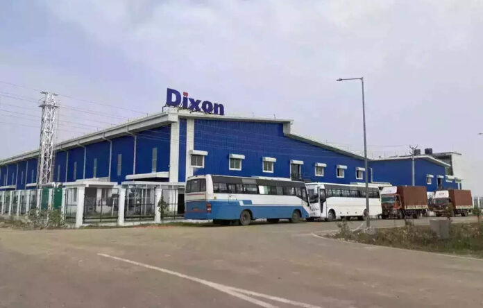 dixon-technologies-partners-with-nxtcell-to-manufacture-alcatel-smartphones-in-india