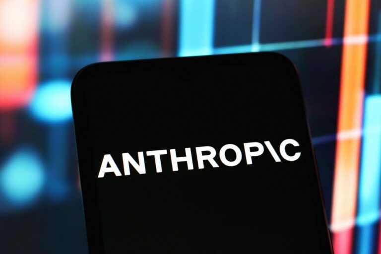 why-anthropic’s-new-ai-model-sometimes-tries-to-‘snitch’