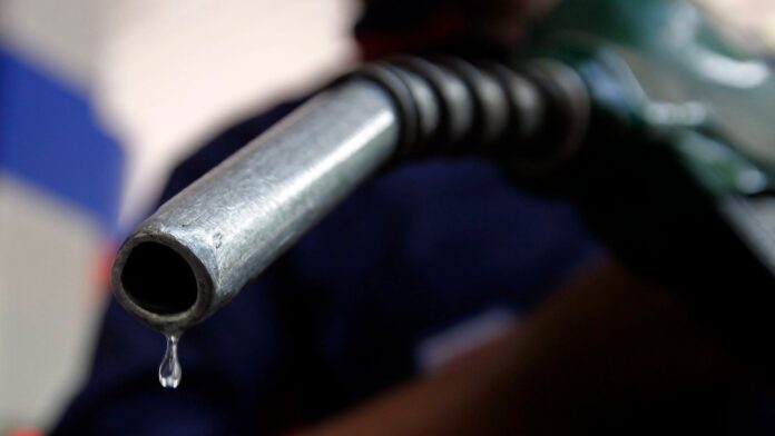 will-iran-close-hormuz-strait?-what-it-means-for-oil-prices-in-india-and-world