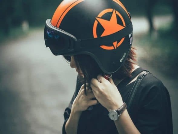india-news-|-centre-urges-consumers-to-use-only-bureau-of-indian-standards-(bis)-certified-helmets-for-safety india-news-|-centre-urges-consumers-to-use-only-bureau-of-indian-standards-(bis)-certified-helmets-for-safety